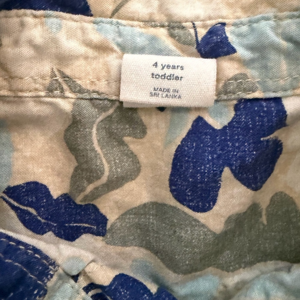 Gap Button Down Floral and Leaf Print Kids Shirts Set - Picture 3 of 9